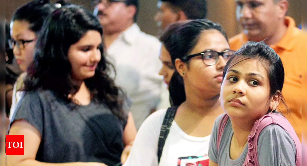 You are currently viewing NEET PG 2024: Supreme Court plea for exam postponement amid logistical issues and paper leak rumours