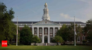 Read more about the article Stanford GSB vs Harvard Business School: Which one is better for you?