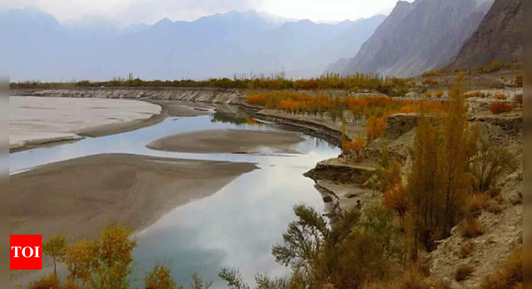 You are currently viewing Indus Water Treaty 1960: From Peaceful Water Sharing Agreement to Ongoing Tensions – 6 Essential Aspects Students Should Understand