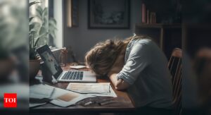 Read more about the article Survey shows 90% of Indian employees contacted outside work hours: 7 psychology-backed tips to disconnect and recharge after work