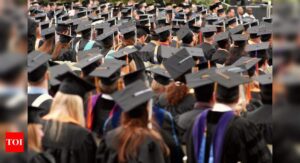 Read more about the article New data shows 5% drop in freshman enrollment in the US universities: Is the cost of college pushing students away, or are other factors at play?